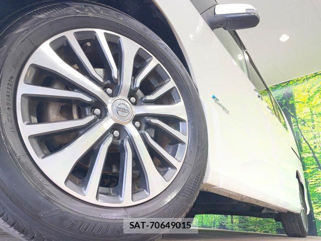 Nissan SERENA 2015-11 8246647-13