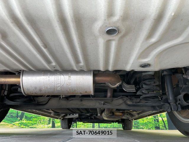 Nissan SERENA 2015-11 8246647-19