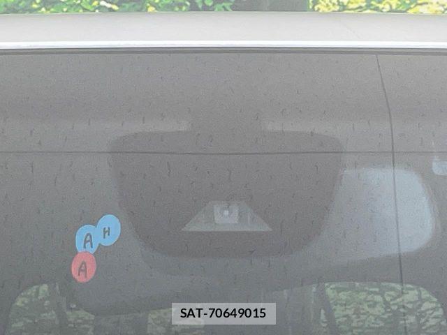 Nissan SERENA 2015-11 8246647-3