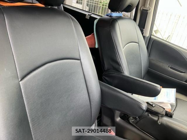 Nissan SERENA 2016-10 8246654-12