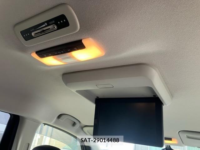 Nissan SERENA 2016-10 8246654-22