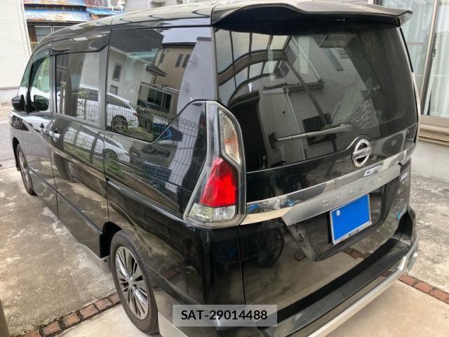 Nissan SERENA 2016-10 8246654-3