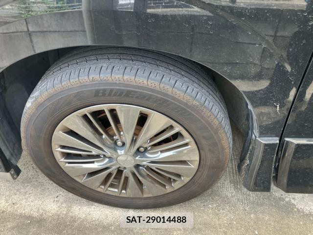 Nissan SERENA 2016-10 8246654-8