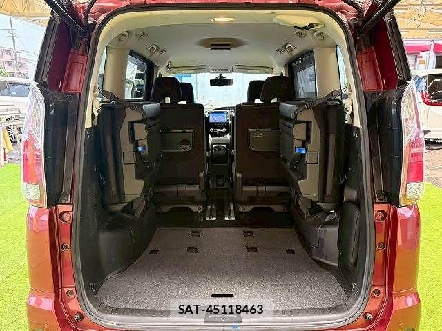 Nissan SERENA 2018-08 8246641-12