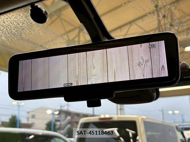 Nissan SERENA 2018-08 8246641-7