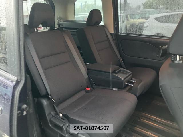 Nissan SERENA 2016-10 8246660-22