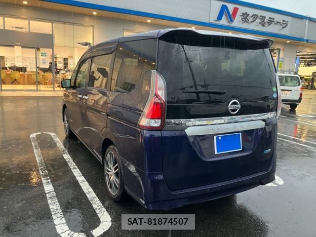 Nissan SERENA 2016-10 8246660-3