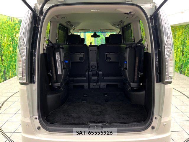 Nissan SERENA 2015-02 8246659-10