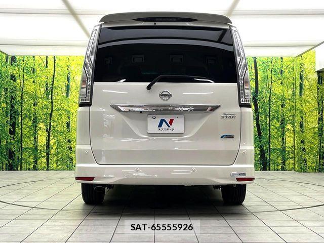 Nissan SERENA 2015-02 8246659-15