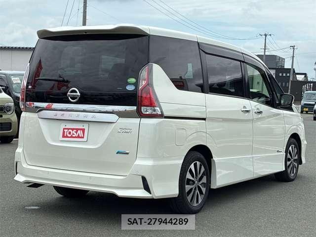 Nissan SERENA 2017-06 8316979-20