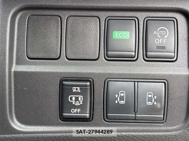 Nissan SERENA 2017-06 8316979-5