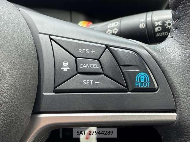 Nissan SERENA 2017-06 8316979-7