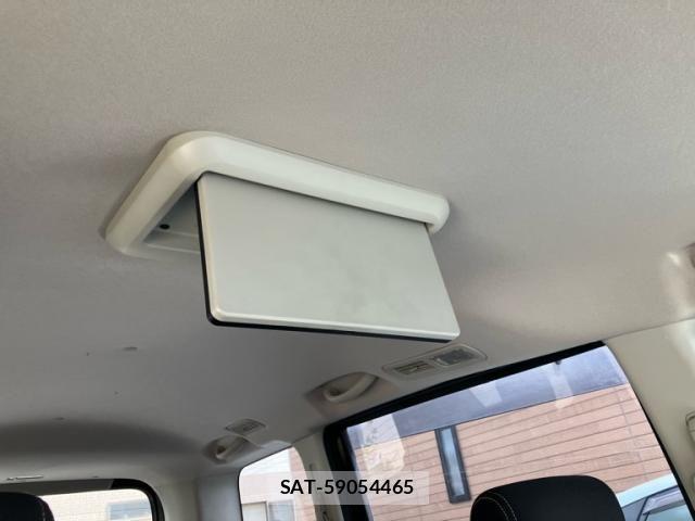 Nissan SERENA 2016-01 8317010-23