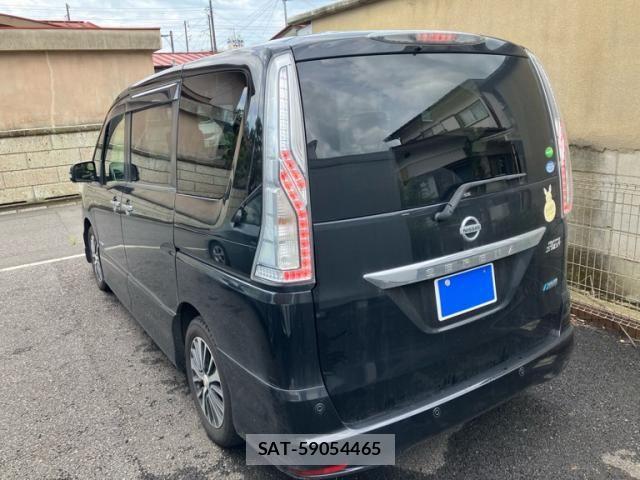 Nissan SERENA 2016-01 8317010-3