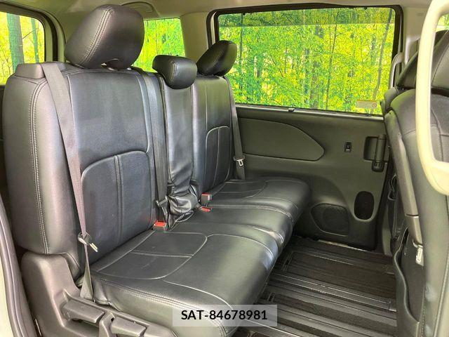 Nissan SERENA 2016-08 8316982-7