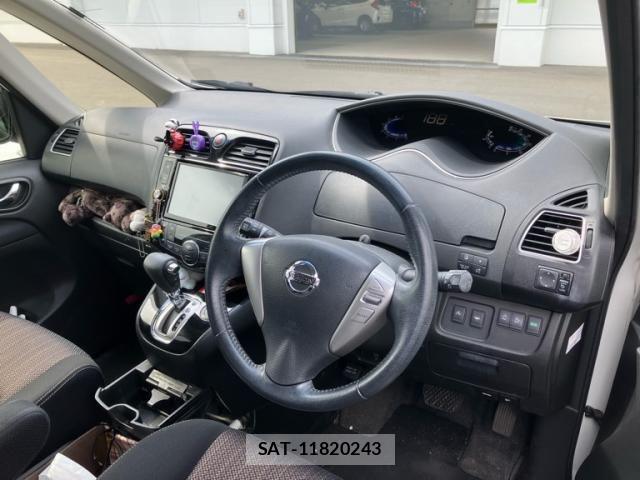 Nissan SERENA 2015-03 8316998-4