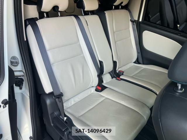 Nissan SERENA 2017-02 8316990-9