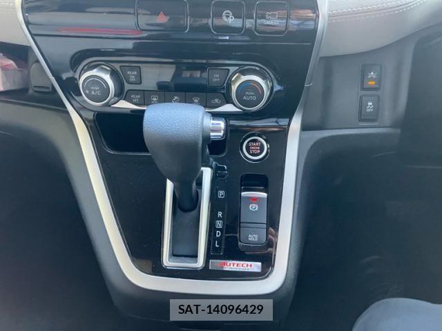 Nissan SERENA 2017-02 8316990-15