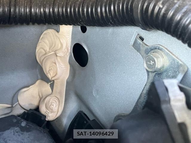 Nissan SERENA 2017-02 8316990-24