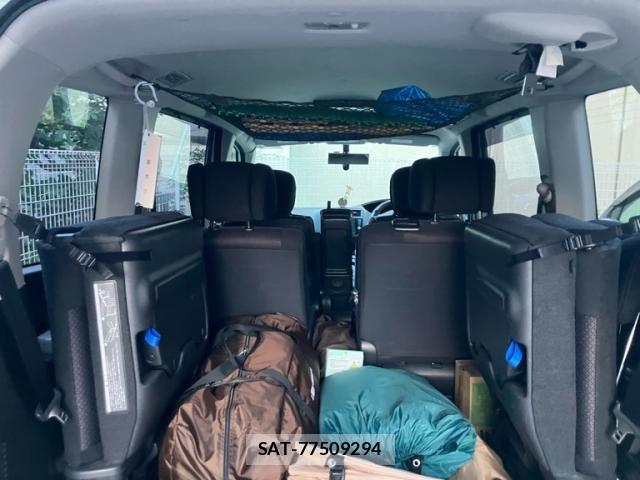 Nissan SERENA 2013-06 8317001-11