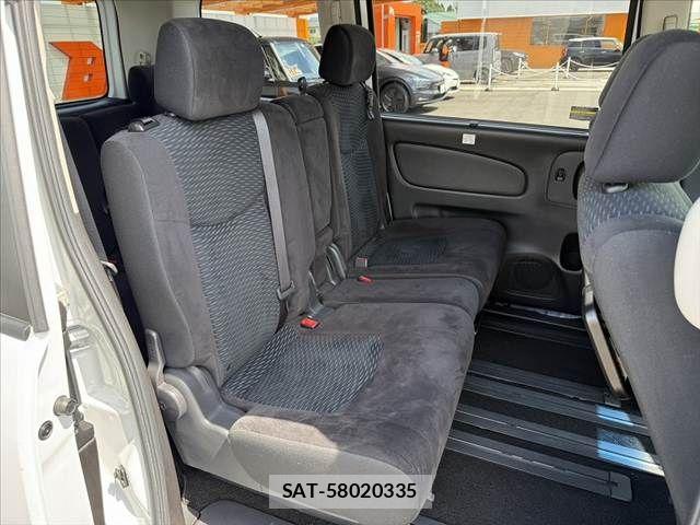 Nissan SERENA 2015-04 8316994-17