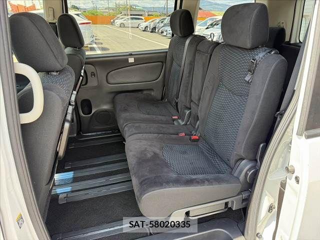Nissan SERENA 2015-04 8316994-18