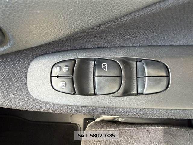 Nissan SERENA 2015-04 8316994-26