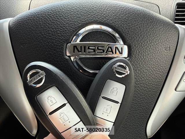 Nissan SERENA 2015-04 8316994-2