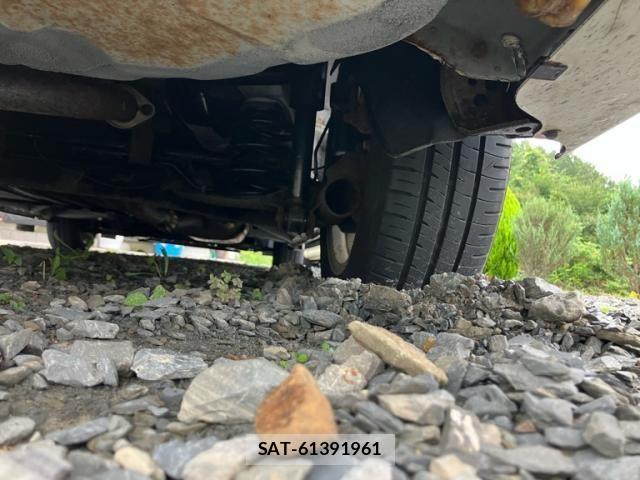 Nissan SERENA 2014-02 8317016-12