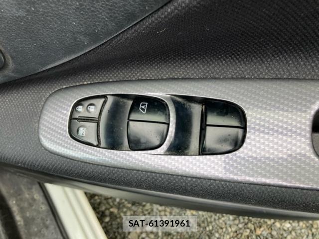 Nissan SERENA 2014-02 8317016-19
