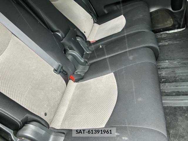 Nissan SERENA 2014-02 8317016-27