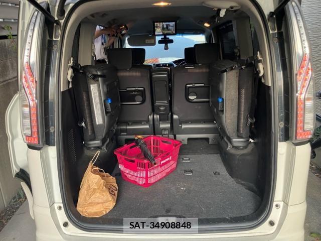 Nissan SERENA 2014-06 8317020-11
