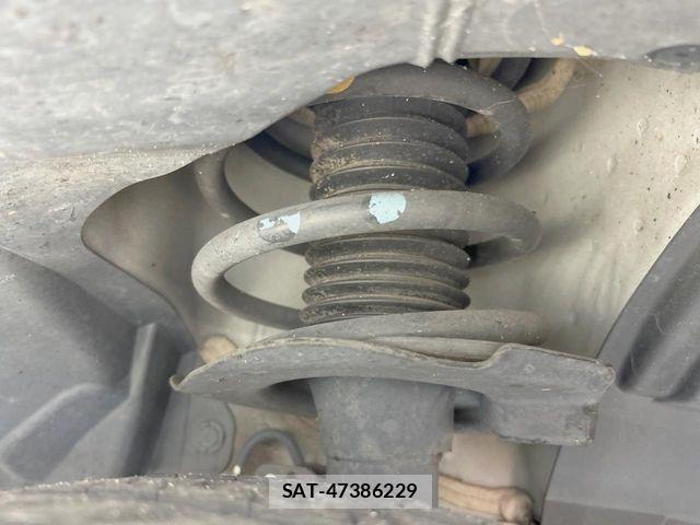Nissan SERENA 2013-11 8316993-19