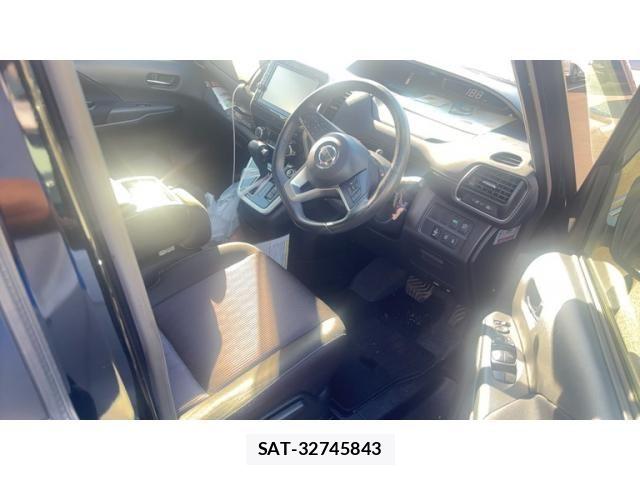 Nissan SERENA 2016-12 8316988-6