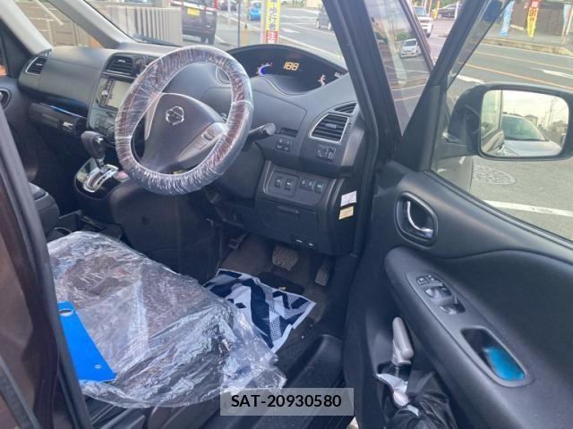 Nissan SERENA 2015-12 8317002-19