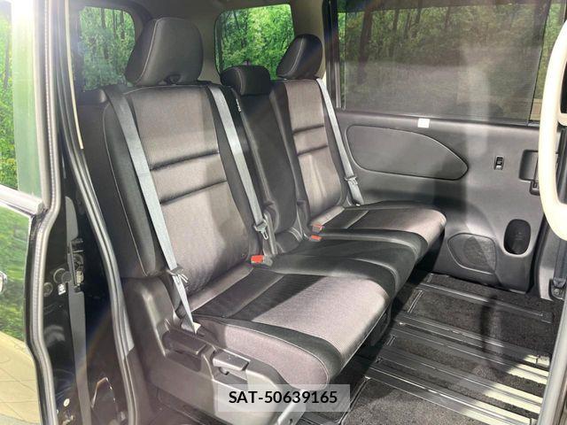 Nissan SERENA 2017-03 8316978-8