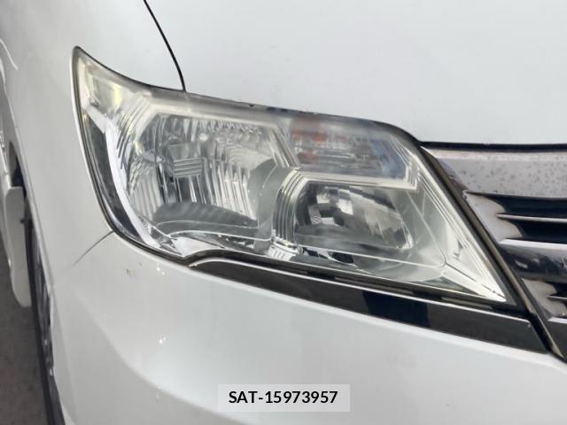 Nissan SERENA 2012-12 8316997-8