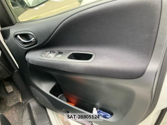 Nissan SERENA 2014-01 8317014-14