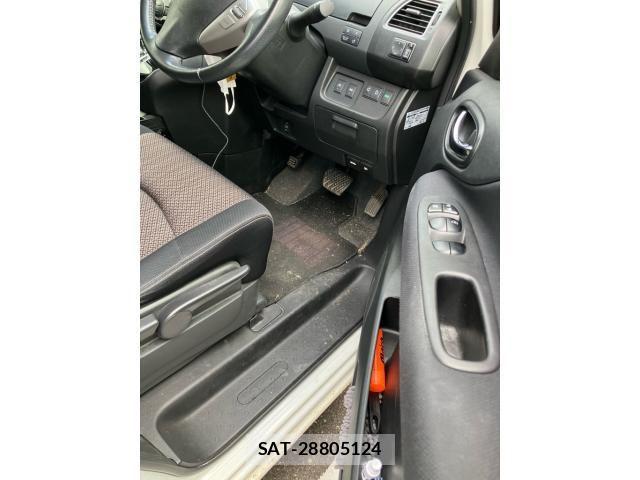 Nissan SERENA 2014-01 8317014-15