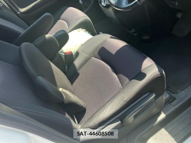 Nissan SERENA 2013-01 8317012-9