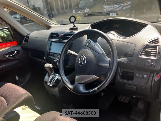 Nissan SERENA 2013-01 8317012-8