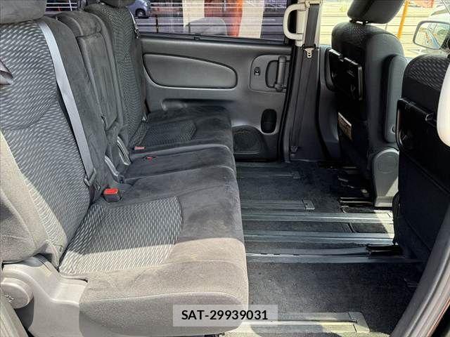 Nissan SERENA 2012-12 8317000-17