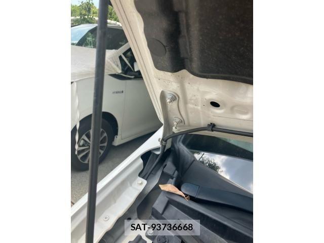 Nissan SERENA 2014-12 8317009-23