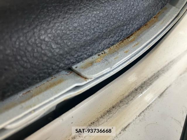 Nissan SERENA 2014-12 8317009-26