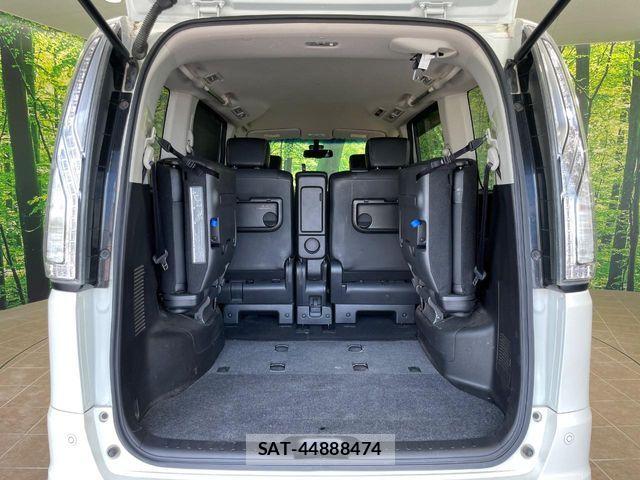 Nissan SERENA 2015-12 8316989-10
