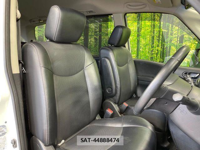 Nissan SERENA 2015-12 8316989-7