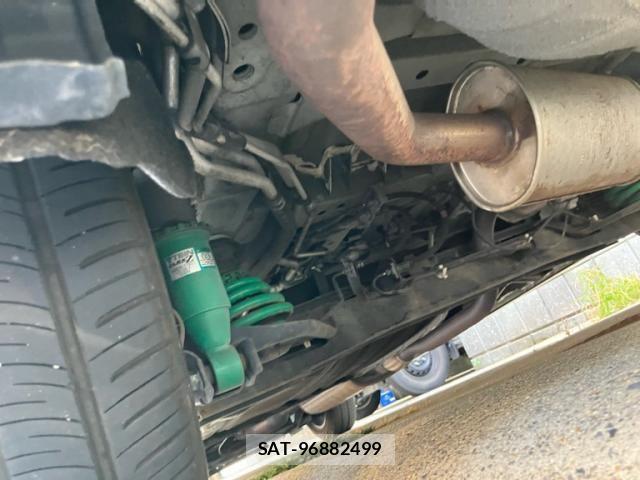 Nissan SERENA 2016-10 8316987-9