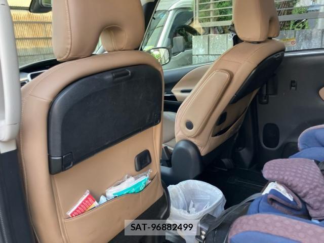 Nissan SERENA 2016-10 8316987-14