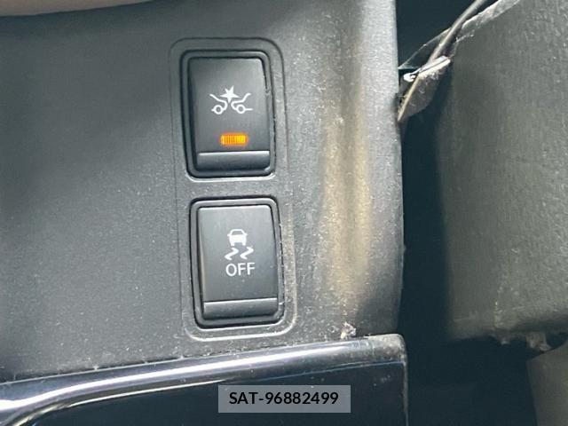 Nissan SERENA 2016-10 8316987-19