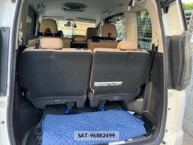 Nissan SERENA 2016-10 8316987-26